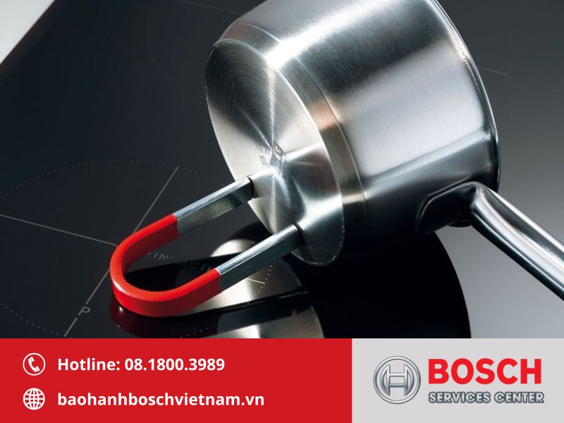 Nồi chảo đáy dày 3-5mm giúp phân tán nhiệt đều và giảm lỗi E4 bếp từ Bosch
